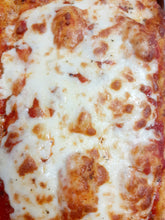Carica l&#39;immagine nel visualizzatore di Gallery, Pizza Fresca Gusti Vari 30x40 cm
