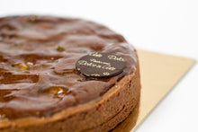Load image into Gallery viewer, Frangipane Cake with Chocolate and Apricot

